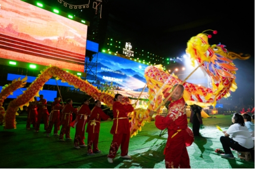 光影礼赞丰收 银幕赋能乡土  2026中国农民丰收节第九届乡村电影周乡村电影之夜  在怀柔成功举办