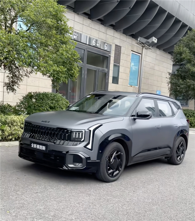 试驾起亚全新赛图斯，一口价7.99万起，国庆出行全场景适配